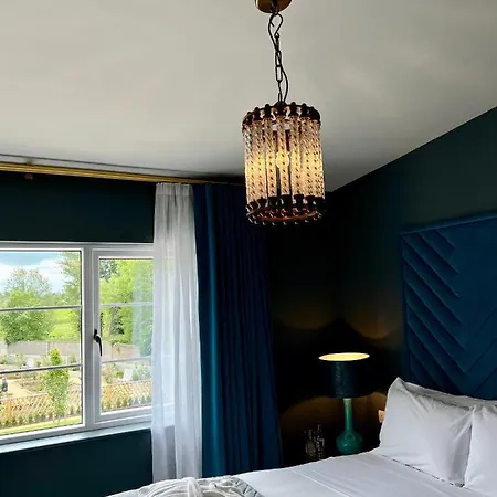 Magmell Townhouse Hotell *