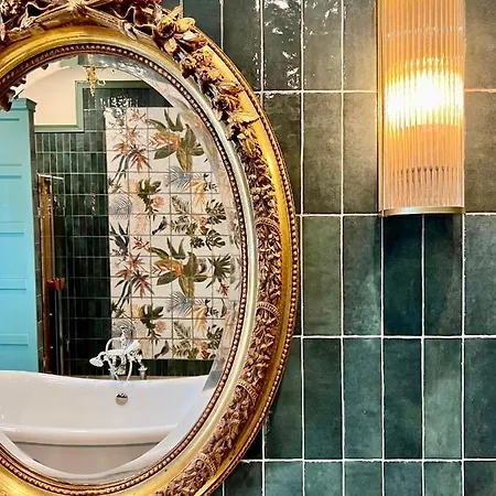 Magmell Townhouse Hotel *