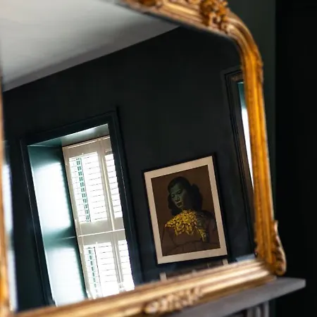 Magmell Townhouse Hotell