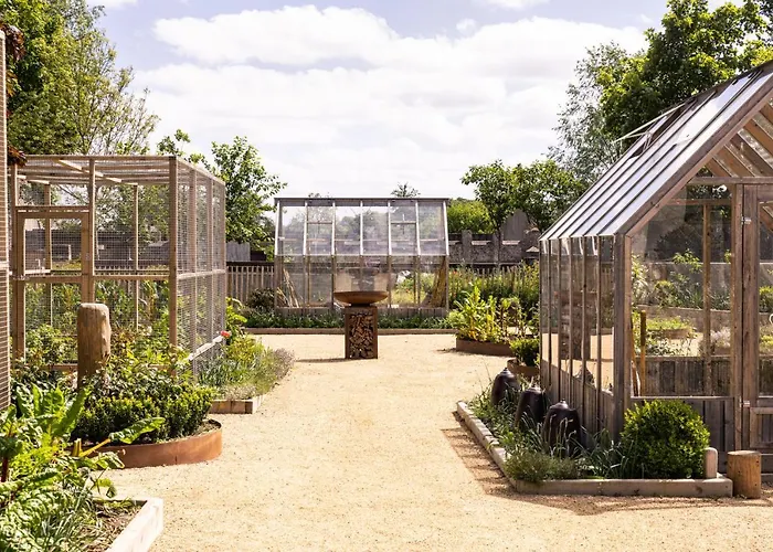 Magmell Townhouse Hotel